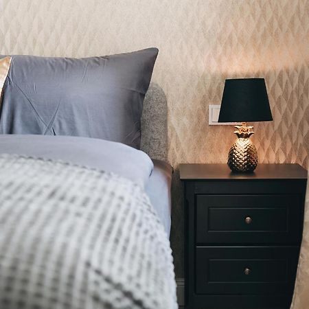 Tip! Modernes 90 Qm City-Apartment Mit Stil & Komfort In Toplage Dresden Exteriör bild